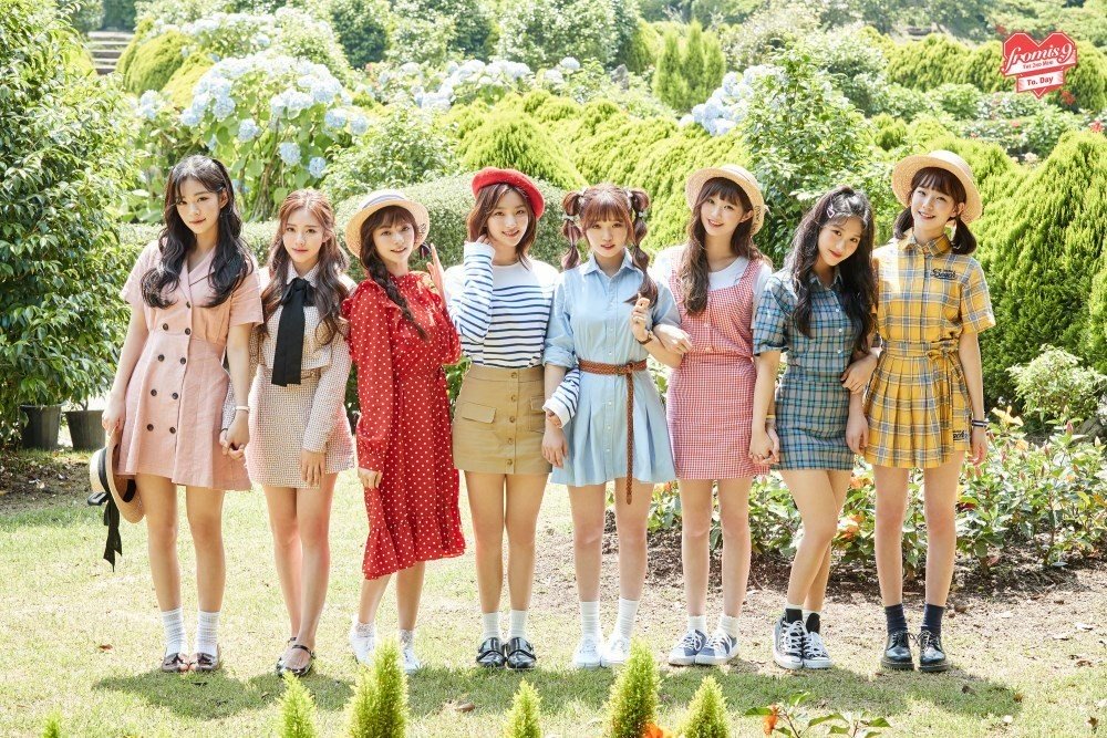 Fromis_9 Group teaser Image for To. Day